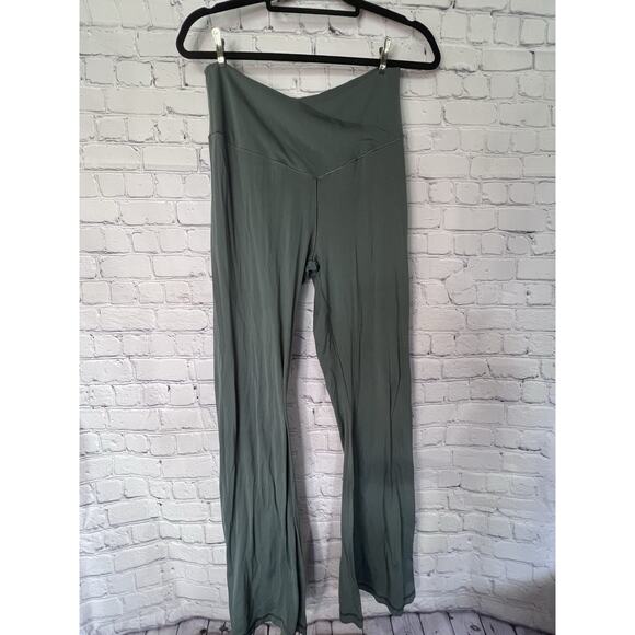 Offline By Aerie Flare Leggings Size XL - Picture 1 of 4